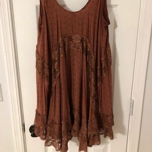 Free People Overlay/Slip Size M